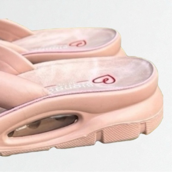 🌻NEW Blondo Blush Amber Waterproof Flip Flop Size 7.5 - Picture 2 of 11